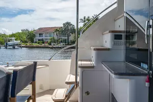 2018 Princess F62 thumbnail 28