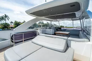2018 Princess F62 thumbnail 31