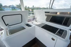 2018 Princess F62 thumbnail 35