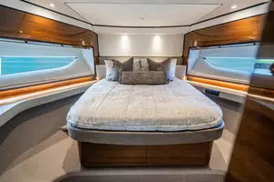 2018 Princess F62 thumbnail 87