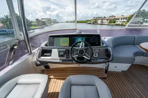 2018 Princess F62 thumbnail 38