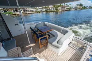 2018 Princess F62 thumbnail 17
