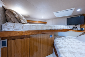Viking 52 THE BOARDROOM - Forward Stateroom