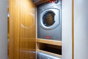 Viking 52 THE BOARDROOM - Laundry