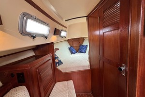 Photo 3319932 for 1986 Island Packet 27  