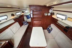 Photo 3319936 for 1986 Island Packet 27  