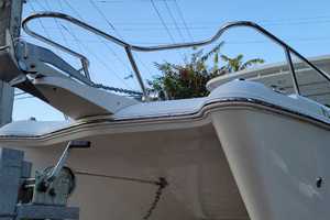 World Cat 25 - No Name - Bow/Anchor
