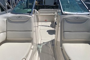 Photo 3319926 for 2003 Monterey 248 LS  