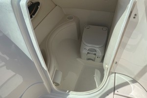 Photo 3320838 for 2003 Monterey 248 LS  