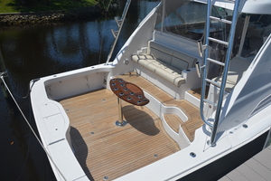 2015 45 Hatteras Express - Profile
