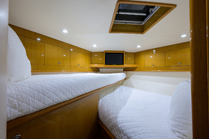 Titan 62 - Old #7 - interior
