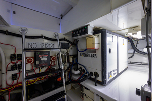 Titan 62 - Old #7 - engine room