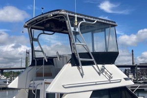 Shared Pleasure II 29ft Phoenix Yacht For Sale