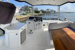 Photo 3353288 for 2017 Sea Ray 460 Fly  