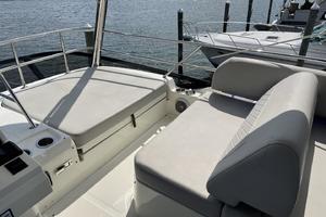 Photo 3353278 for 2017 Sea Ray 460 Fly  