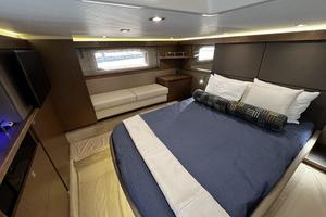 Photo 3338877 for 2017 Sea Ray 460 Fly  