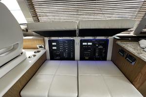 Photo 3338868 for 2017 Sea Ray 460 Fly  