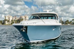 Tiara 44 - Blue Skies - exterior
