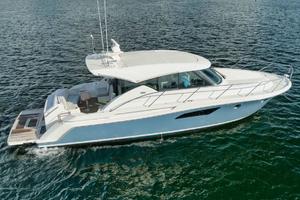 Tiara 44 - Blue Skies - exterior