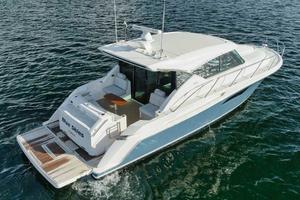 Tiara 44 - Blue Skies - exterior