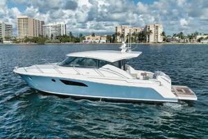 Tiara 44 - Blue Skies - exterior