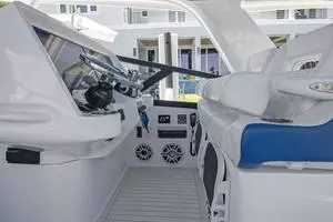 2020 Intrepid 477 Evolution thumbnail 14