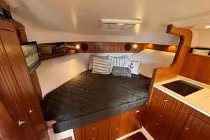2016 Pursuit OS 385 Offshore thumbnail 25