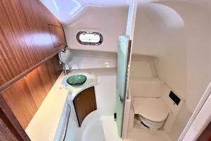 2016 Pursuit OS 385 Offshore thumbnail 28