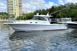 2016 Pursuit OS 385 Offshore thumbnail 6