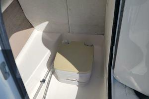 Photo 3331445 for 2000 Chaparral Sunesta 233  