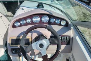 Photo 3331438 for 2000 Chaparral Sunesta 233  