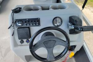 Photo 3331535 for 2000 Other Marell 25 SIDE ENTRY  