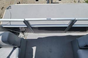 Photo 3331542 for 2000 Other Marell 25 SIDE ENTRY  