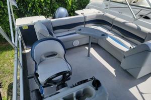 Photo 3331539 for 2000 Other Marell 25 SIDE ENTRY  