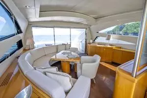 2005 Pershing 76 Motor Yacht thumbnail 7