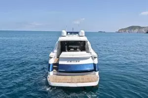 2005 Pershing 76 Motor Yacht thumbnail 56
