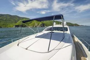 2005 Pershing 76 Motor Yacht thumbnail 40