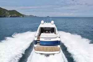 2005 Pershing 76 Motor Yacht thumbnail 57