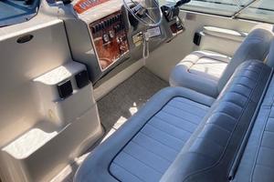 Dolly 32ft Maxum Yacht For Sale