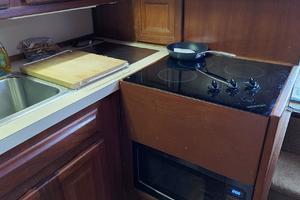 SEAQUELL 41ft Viking Yacht For Sale