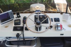 31ft Camano Yacht For Sale