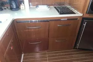 2008 Riviera 51 Flybridge thumbnail 32