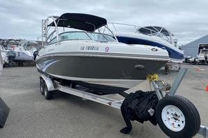 Photo 3341160 for 2012 Rinker 246 Captiva  