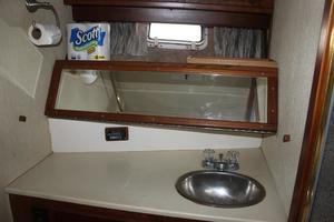 Wanderer 33ft Egg Harbor Yacht For Sale