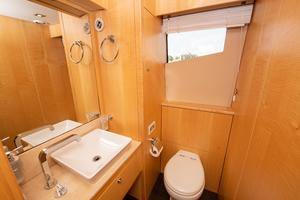 Sunseeker 88 Sofi V - Head