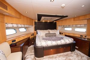 Sunseeker 88 Sofi V - VIP Stateroom