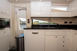 Sunseeker 88 Sofi V - Galley