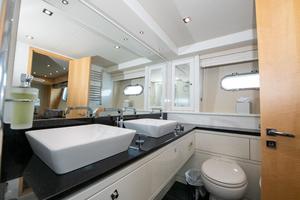 Sunseeker 88 Sofi V - Master Head