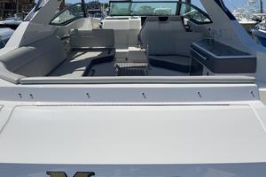 Photo 3345655 for 2020 Sea Ray 320 Sundancer Money in the Tank 