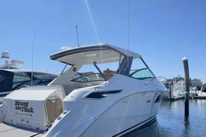 Photo 3345646 for 2020 Sea Ray 320 Sundancer Money in the Tank 